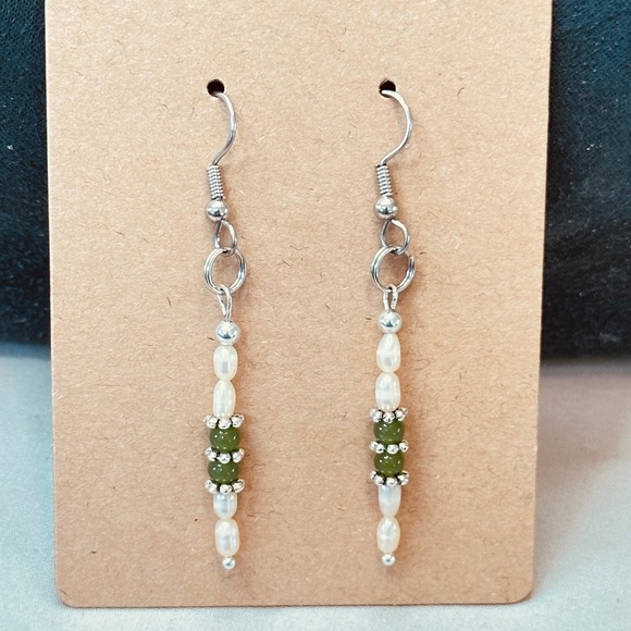 Stainless Steel Dangle Earrings Genuine Freshwater Pearls & Green Jade Hand Made - Picture 2 of 12